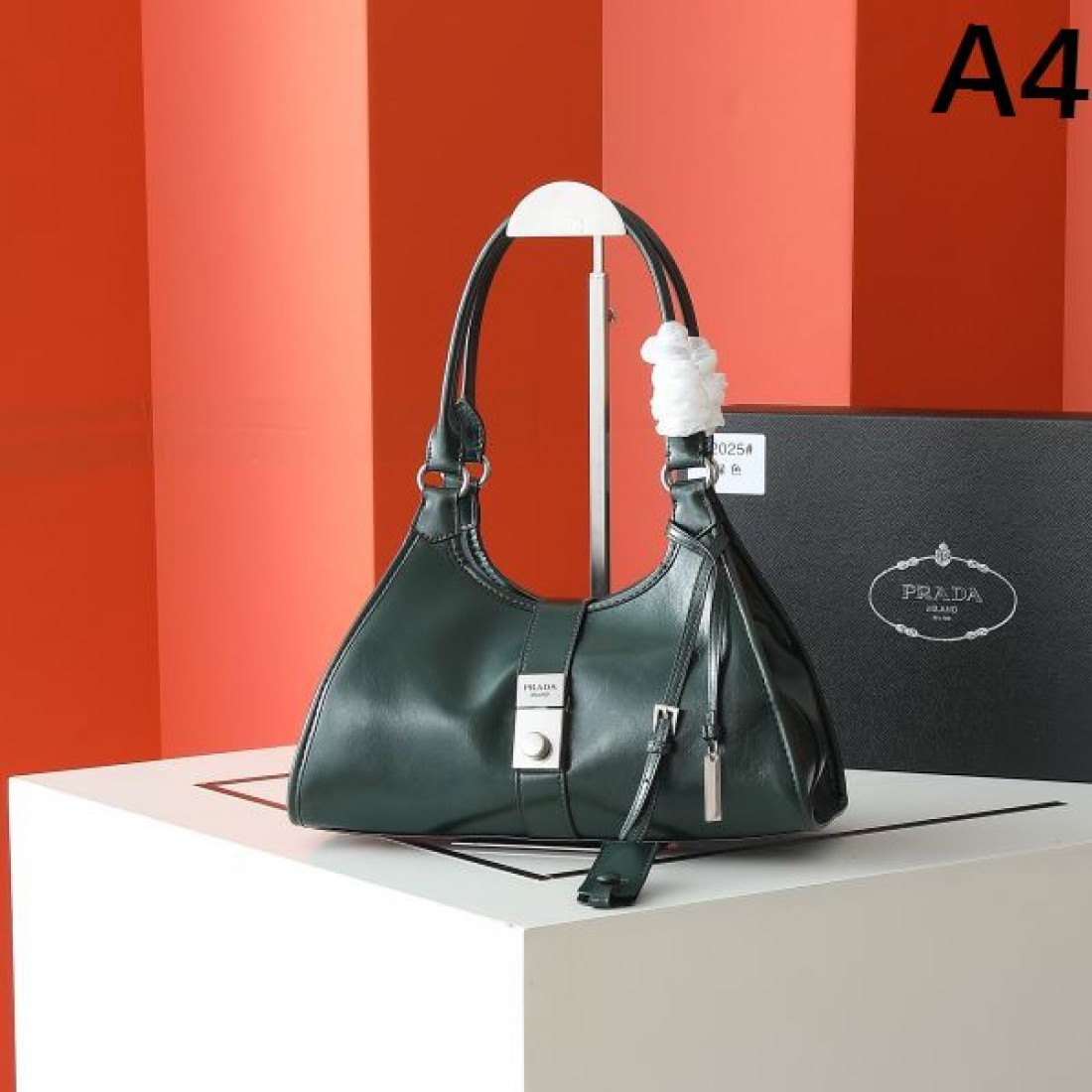 華やかで魅力的な プラダ コピー トートバッグ PRADA 今だけ特別に