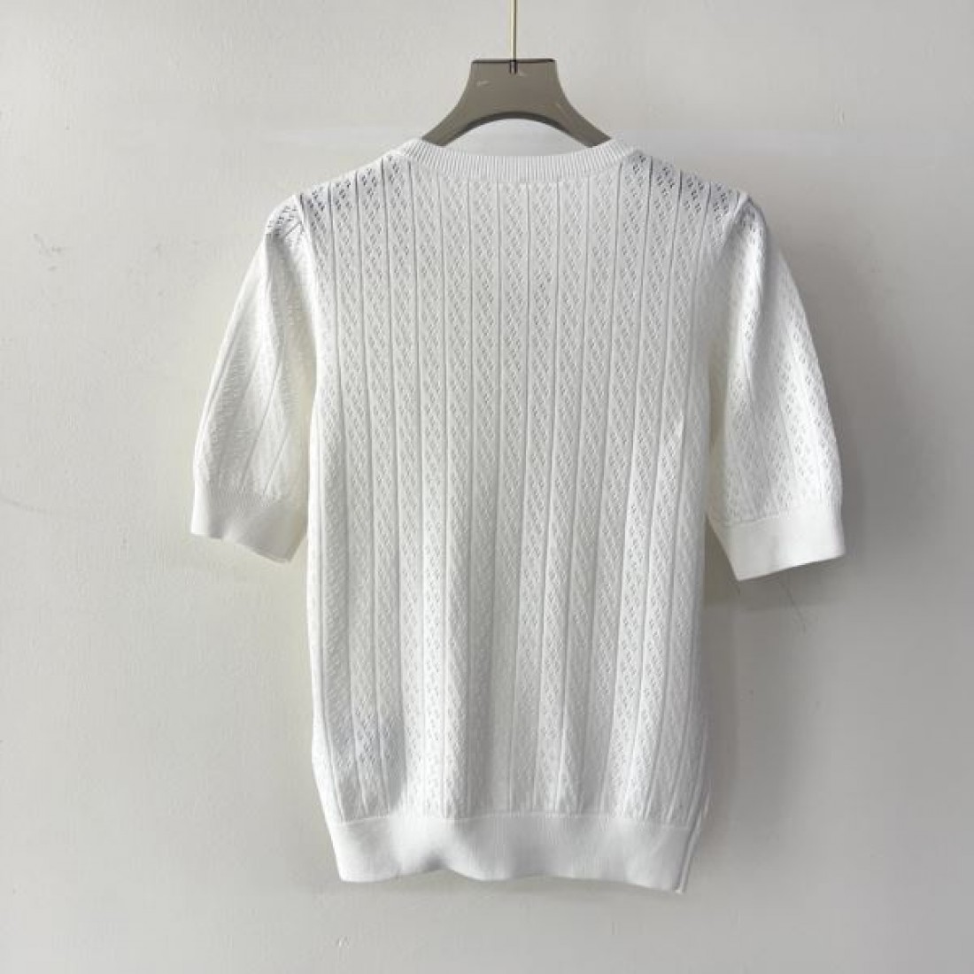  VALENTINO ヴァレンティノ スーパーコピー 半袖 華やかで上質な仕上がり