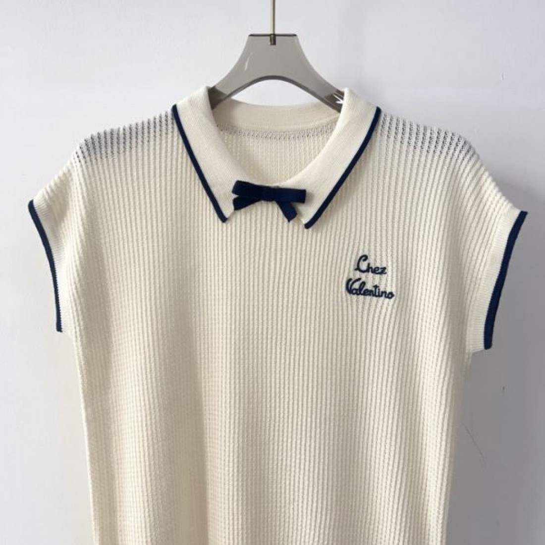  洗練されたモダンな ヴァレンティノ スーパーコピー 半袖 VALENTINO