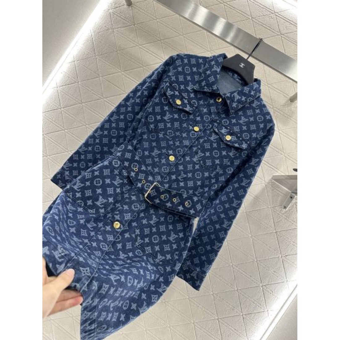 LOUIS VUITTON ルイヴィトン コピー ワンピース 高級感ただよう エレガントなデザイン