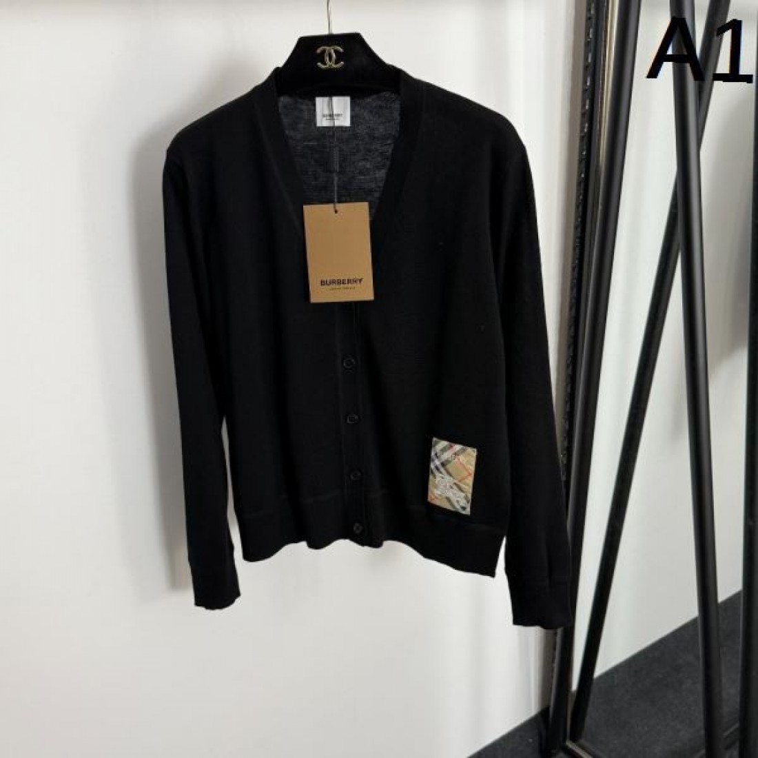 バーバリー BURBERRY コピー カーディガン エレガントで洗練された特別感