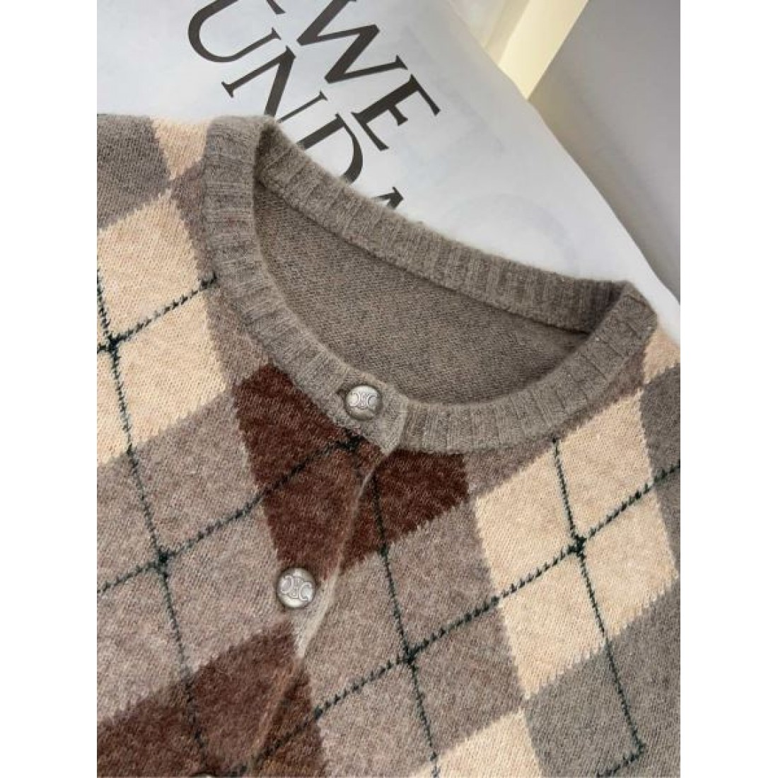  上質で華やかな CELINE　セリース コピー カーディガン 大人の人気アイテム