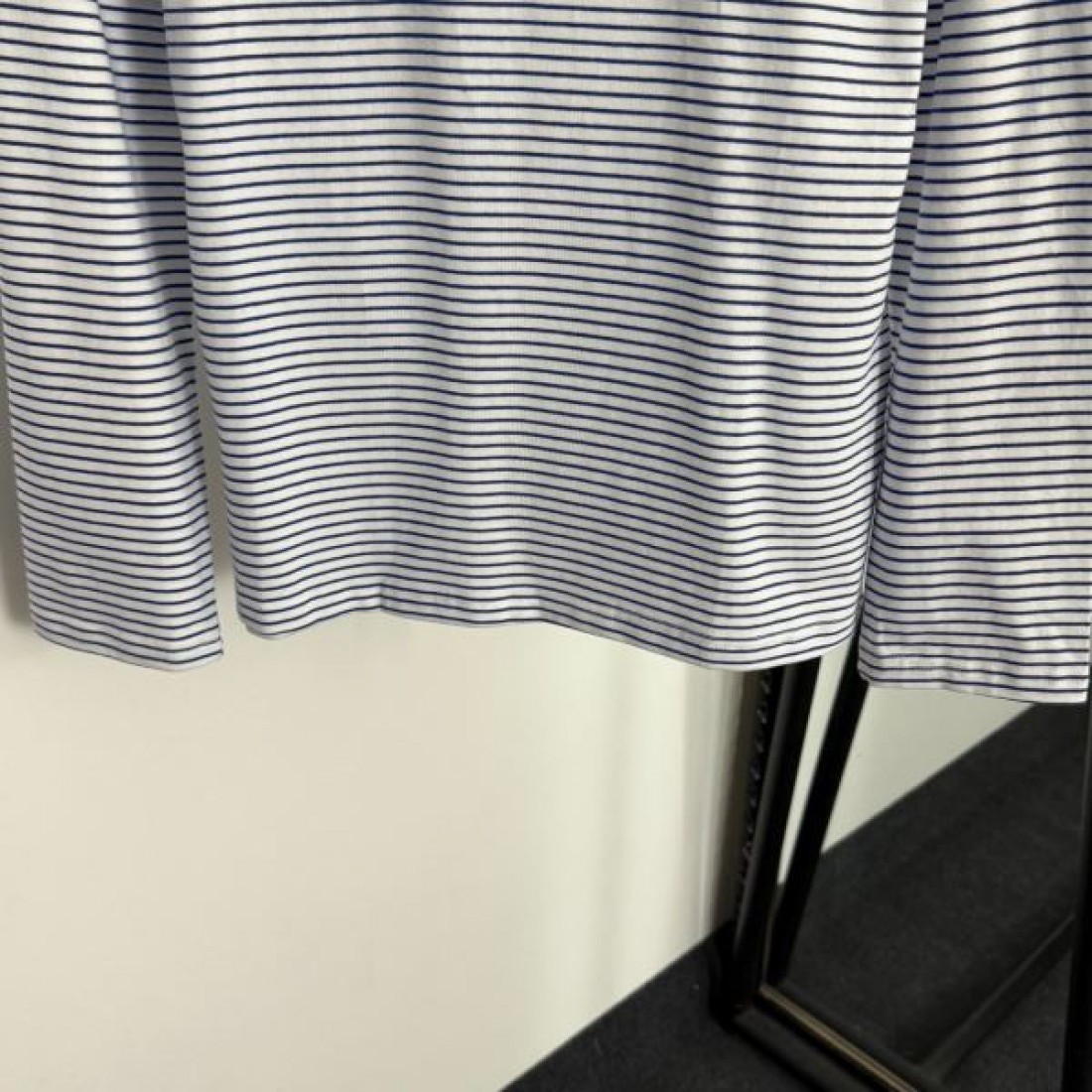 エレガントな セリーヌ コピー 長袖Tシャツ CELINE で魅力的に