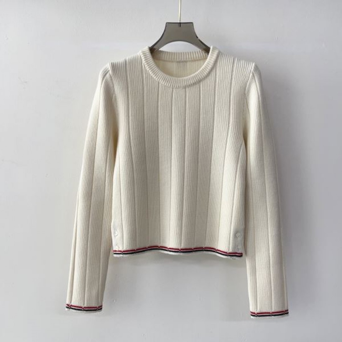 THOM BROWNE トムブラウン コピー 長袖トップス 上品でモードな スタイリングに