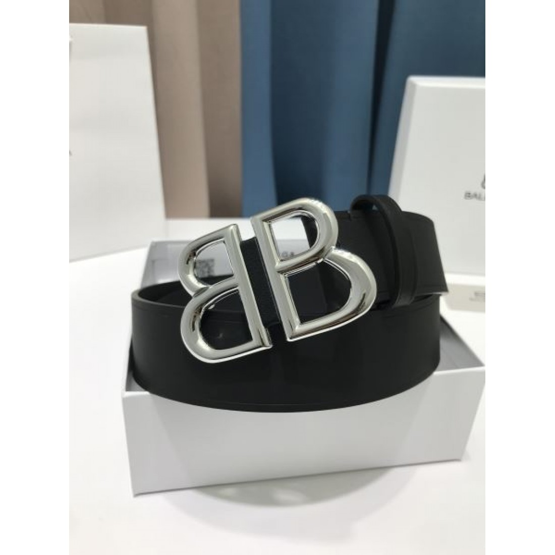  個性的でスタイリッシュな BALENCIAGA バレンシアガ スーパーコピー ベルト