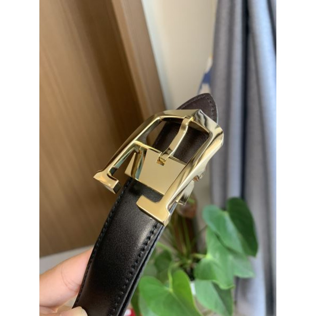 CARTIER カルティエ スーパーコピー ベルト 魅力的でモダンなデザイン