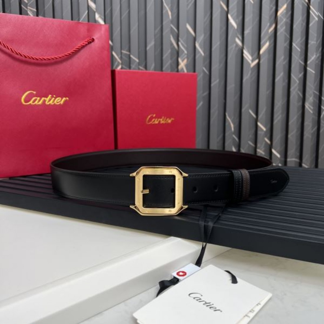 気品ただよう CARTIER カルティエ スーパーコピー ベルト 贅沢な装いに