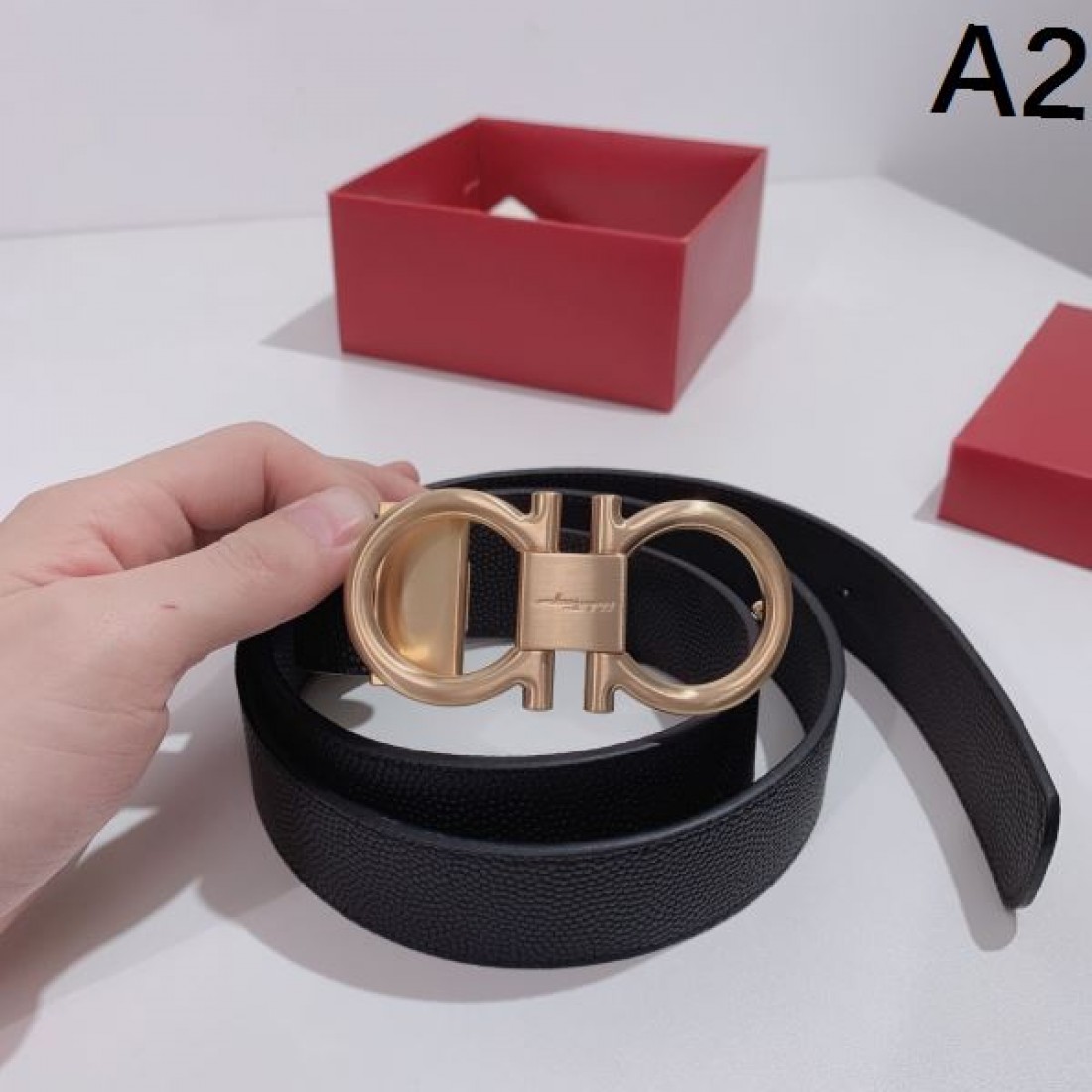 魅惑的で大胆な FERRAGAMO サルヴァトーレ コピー ベルト 存在感のある