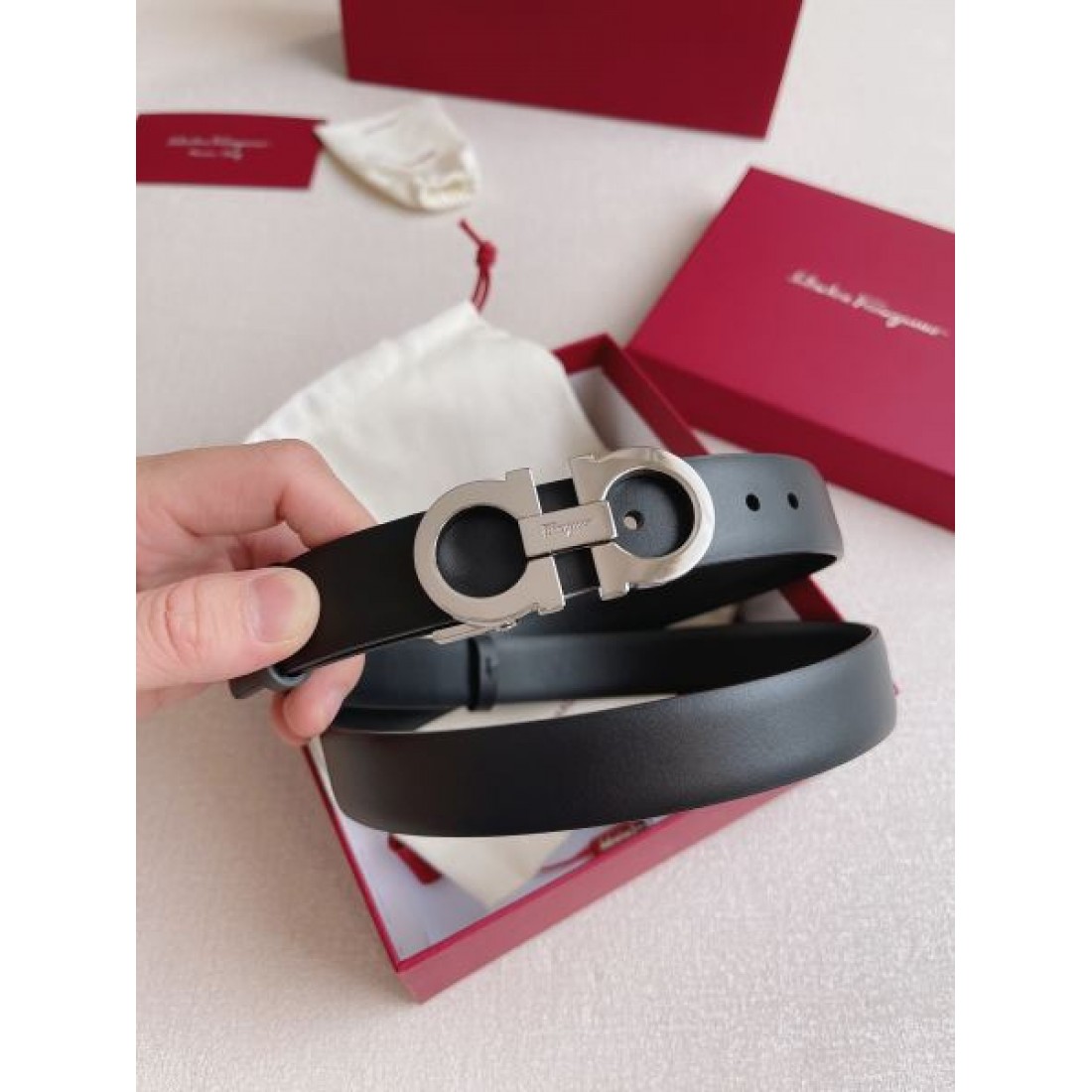 サルヴァトーレ コピー ベルト FERRAGAMO 旬なトレンド感で個性的に