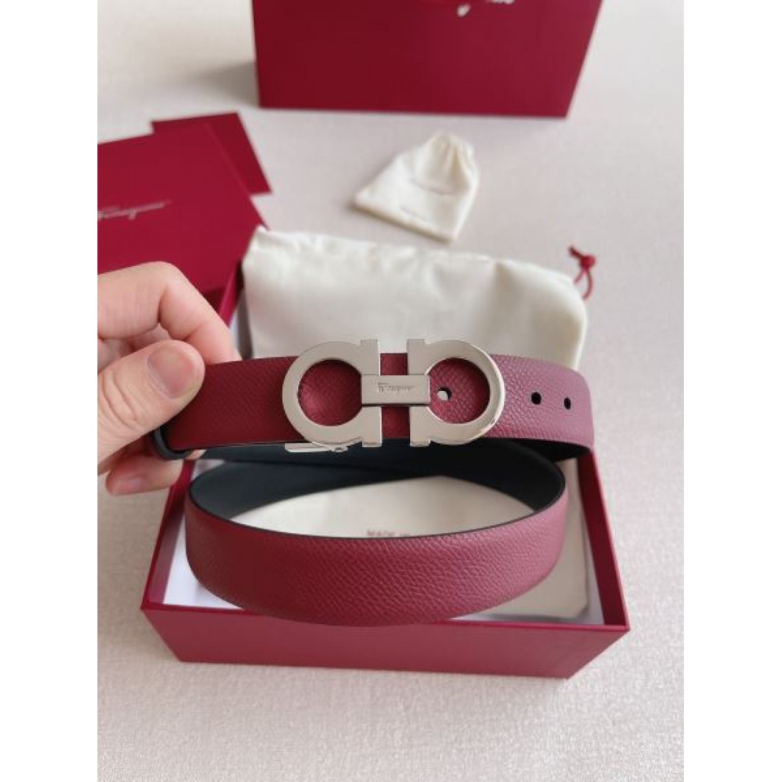  サルヴァトーレ コピー ベルト 上質なスタイルを演出する FERRAGAMO