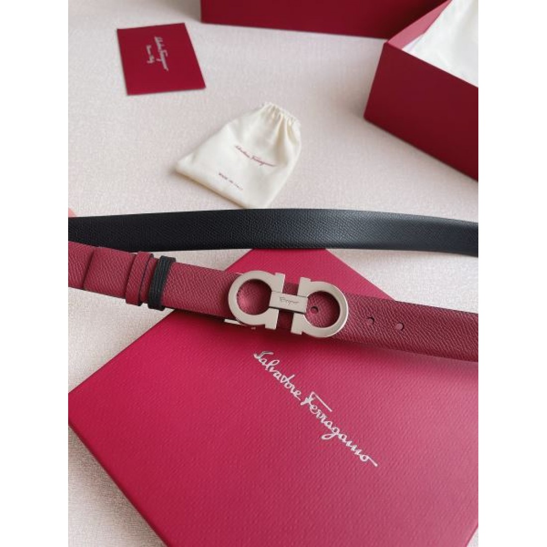  サルヴァトーレ コピー ベルト 上質なスタイルを演出する FERRAGAMO