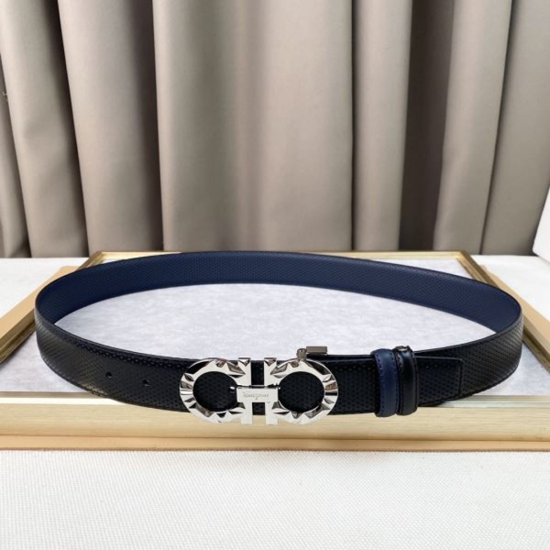 フェラガモ コピー ベルト FERRAGAMO 大人に似合うクラシカルで魅力的な