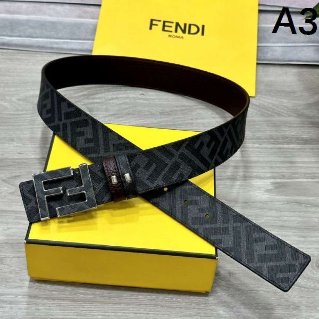 トレンド感満載の FENDI フェンディ スーパーコピー ベルト 上質で華やか