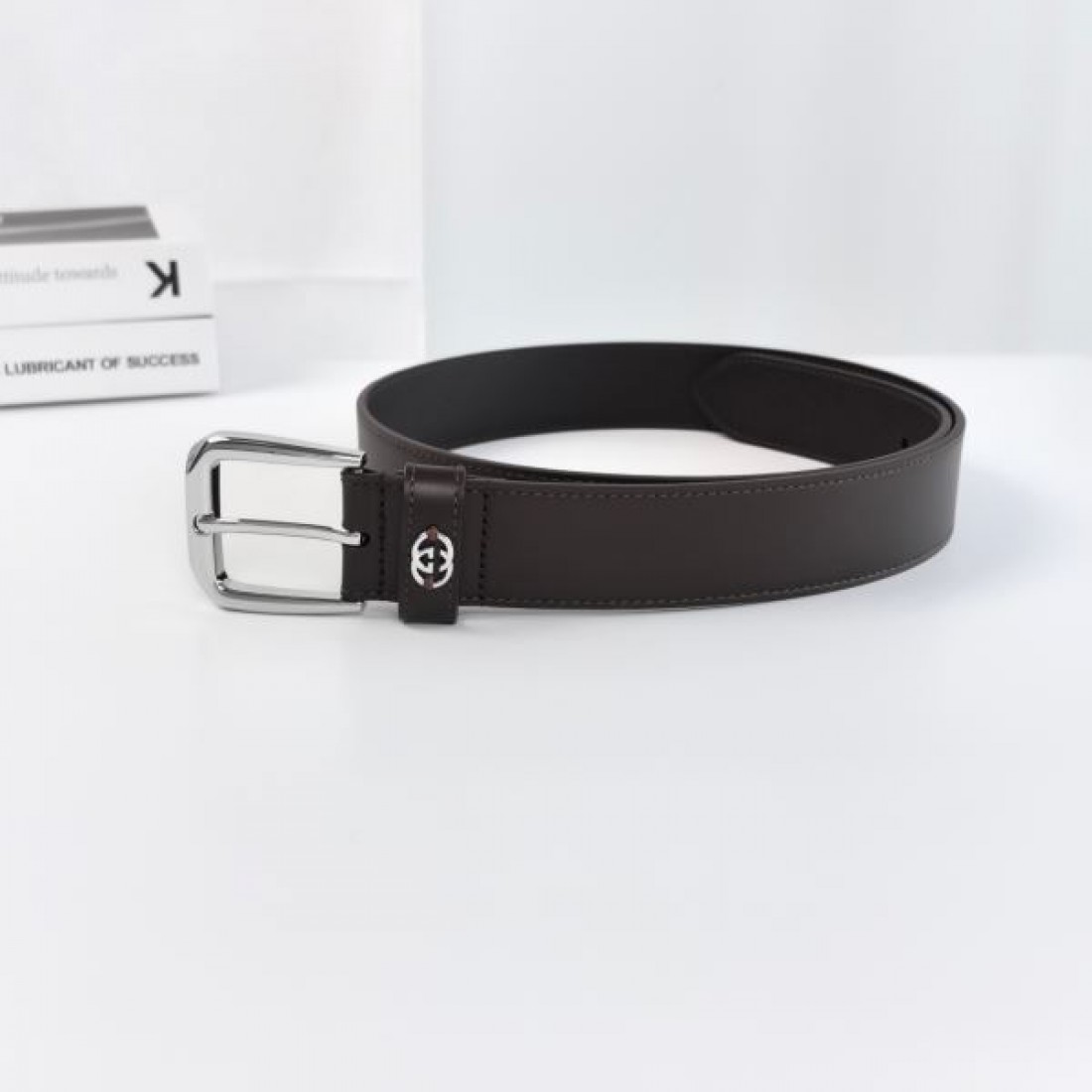  洗練と存在感を放つ GUCCI グッチ スーパーコピー ベルト 優雅に装う