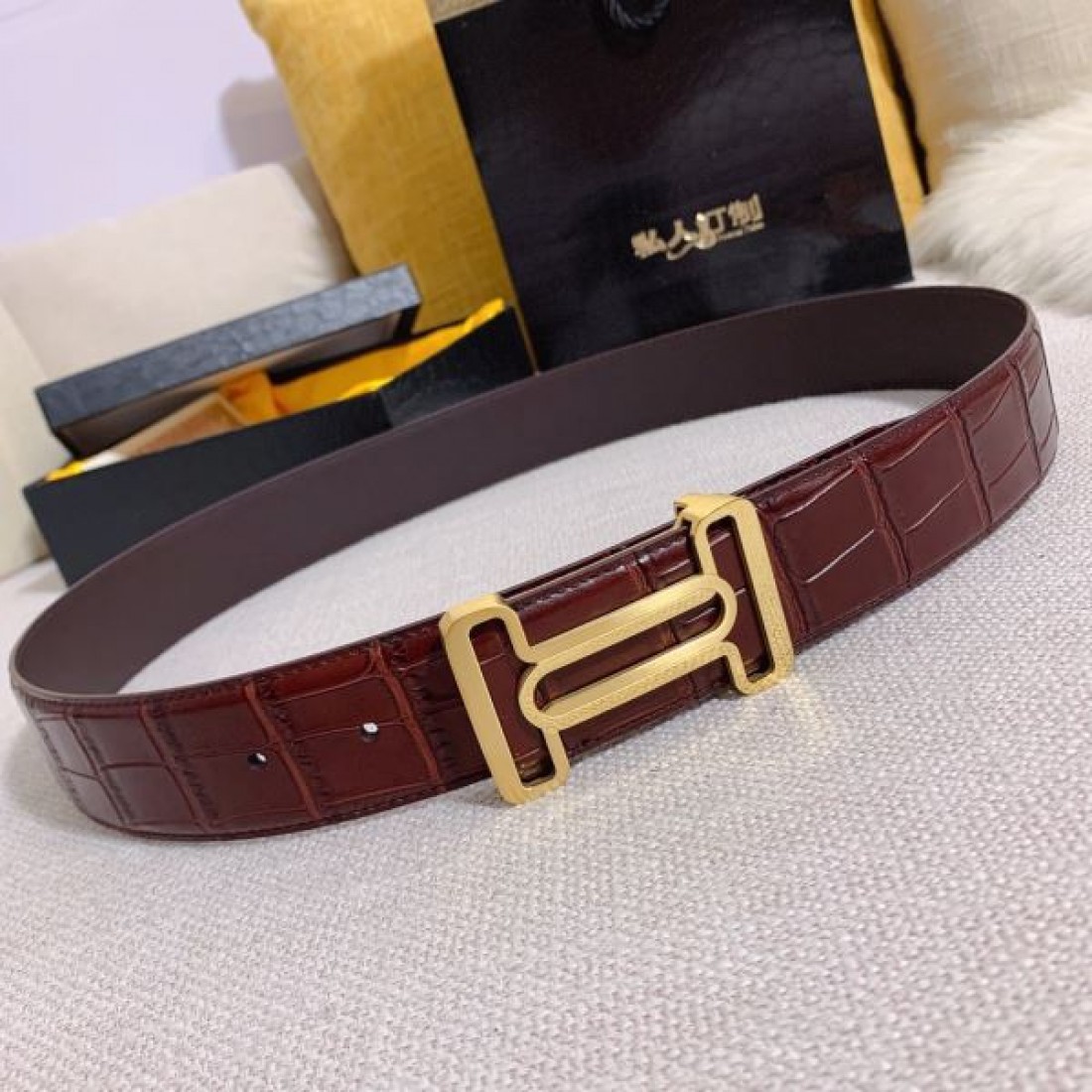  エルメス コピー ベルト HERMES 気品に満ちた スタイリッシュな佇まい