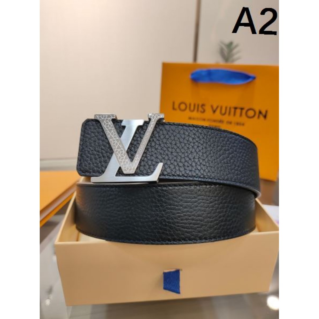 人気を集める LOUIS VUITTON ルイ ヴィトン コピー ベルト 高級感ただよう逸品