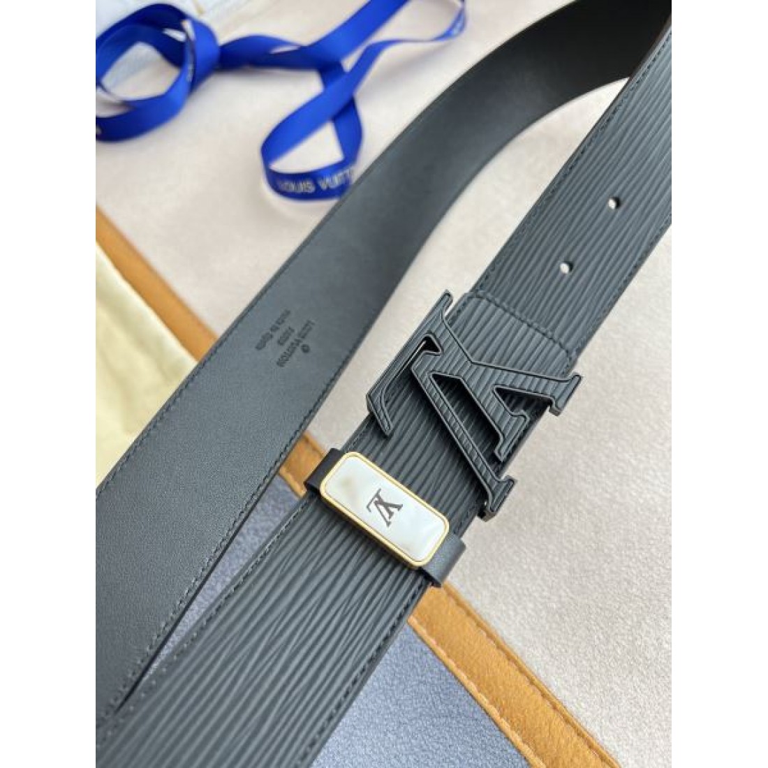 ルイ ヴィトン コピー ベルト LOUIS VUITTON 洗練されたスタイルと特別感