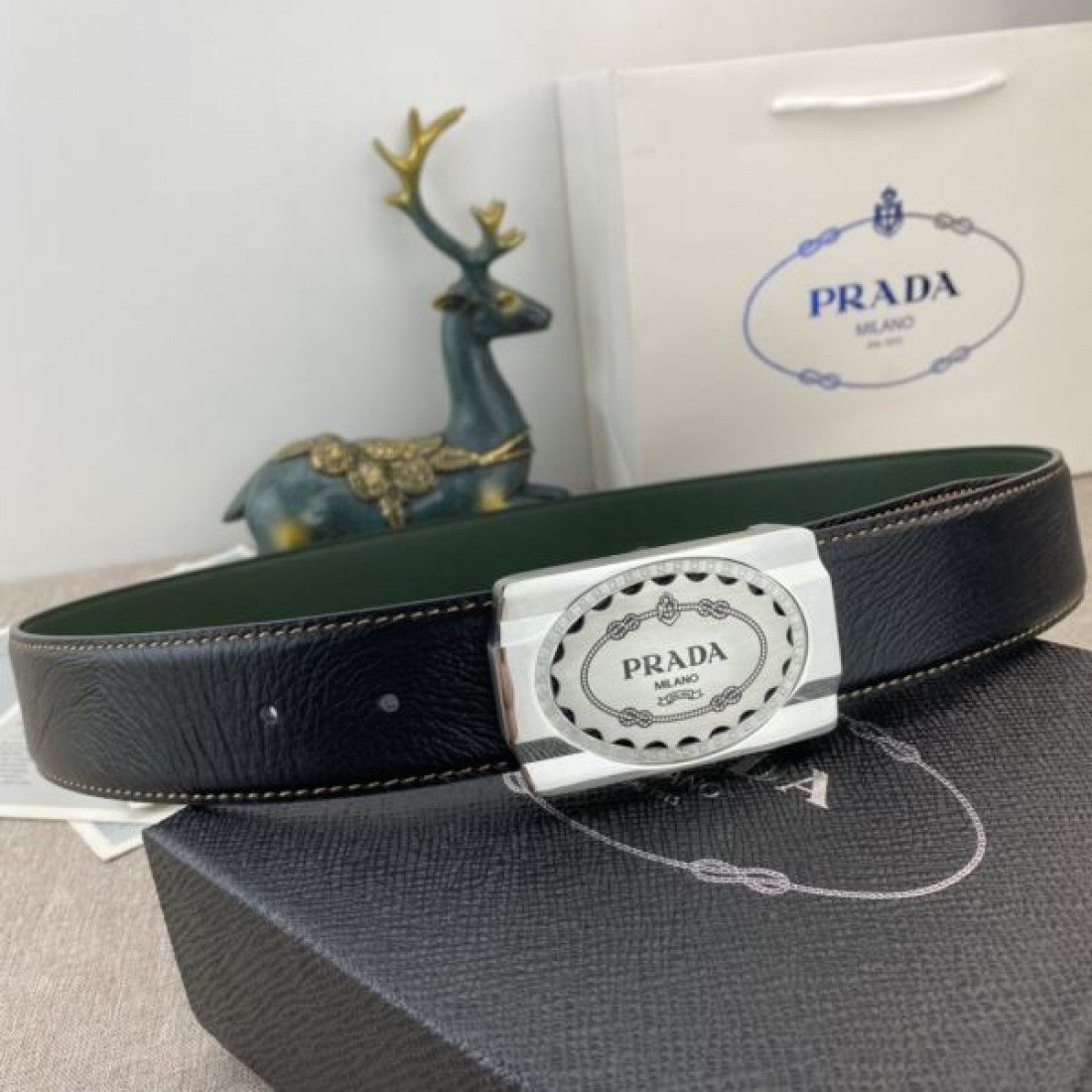  人気急上昇の PRADA プラダ スーパーコピー ベルト 高級感ただようスタイル