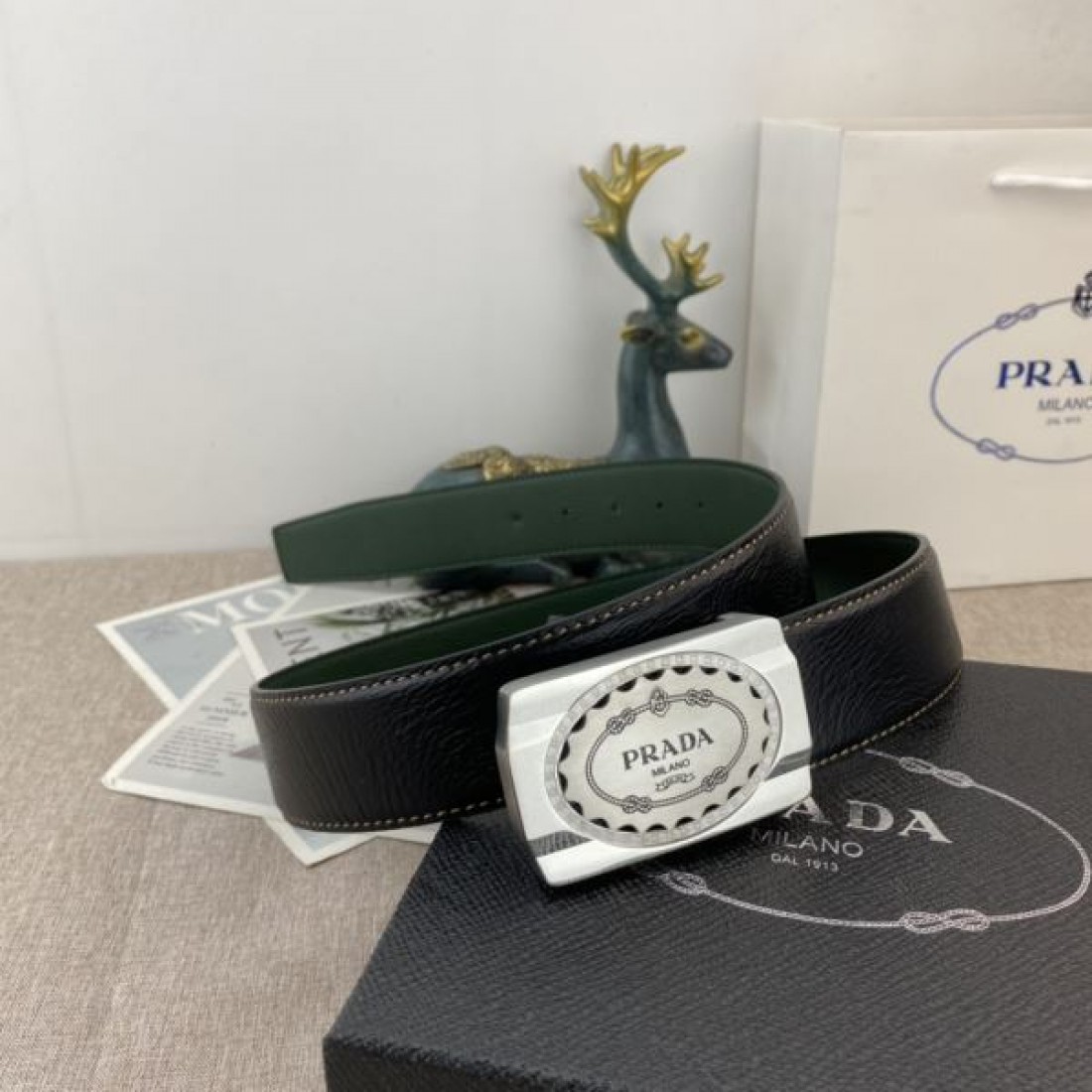  人気急上昇の PRADA プラダ スーパーコピー ベルト 高級感ただようスタイル