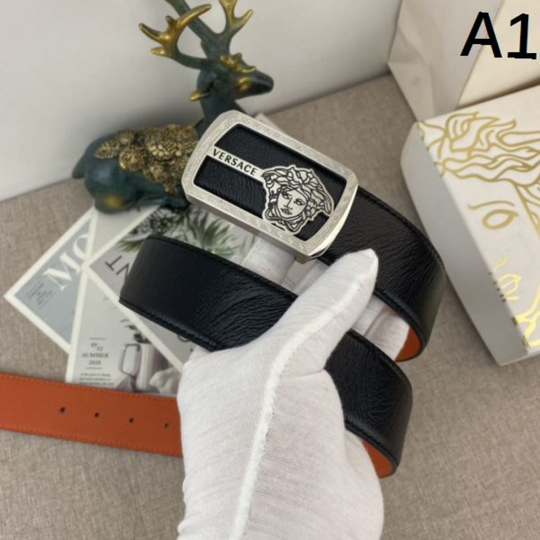 VERSACE ヴェルサーチェ スーパーコピー ベルト 人気急上昇のモードな装いに
