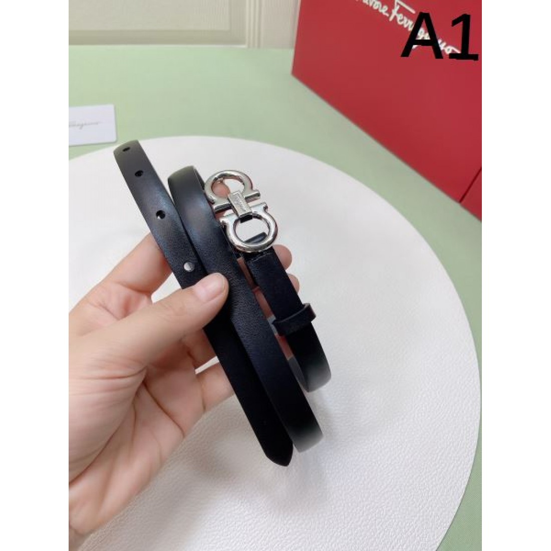 サルヴァトーレ コピー ベルト FERRAGAMO 洗練された上品さで魅力倍増