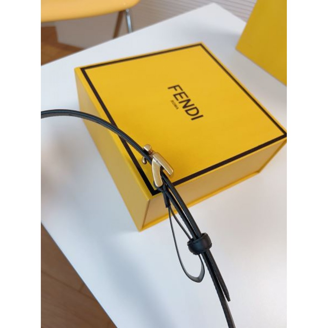 フェンディ コピー ベルト FENDI モダンで都会的な雰囲気を演出