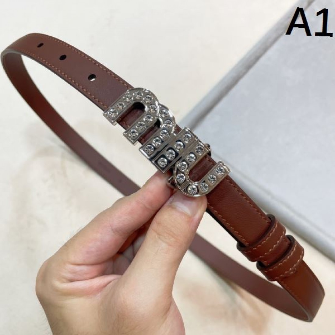 ミュウミュウ コピー ベルト MIU MIU 個性的で魅惑的なアクセント