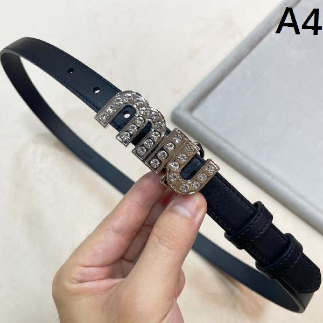 ミュウミュウ コピー ベルト MIU MIU 個性的で魅惑的なアクセント