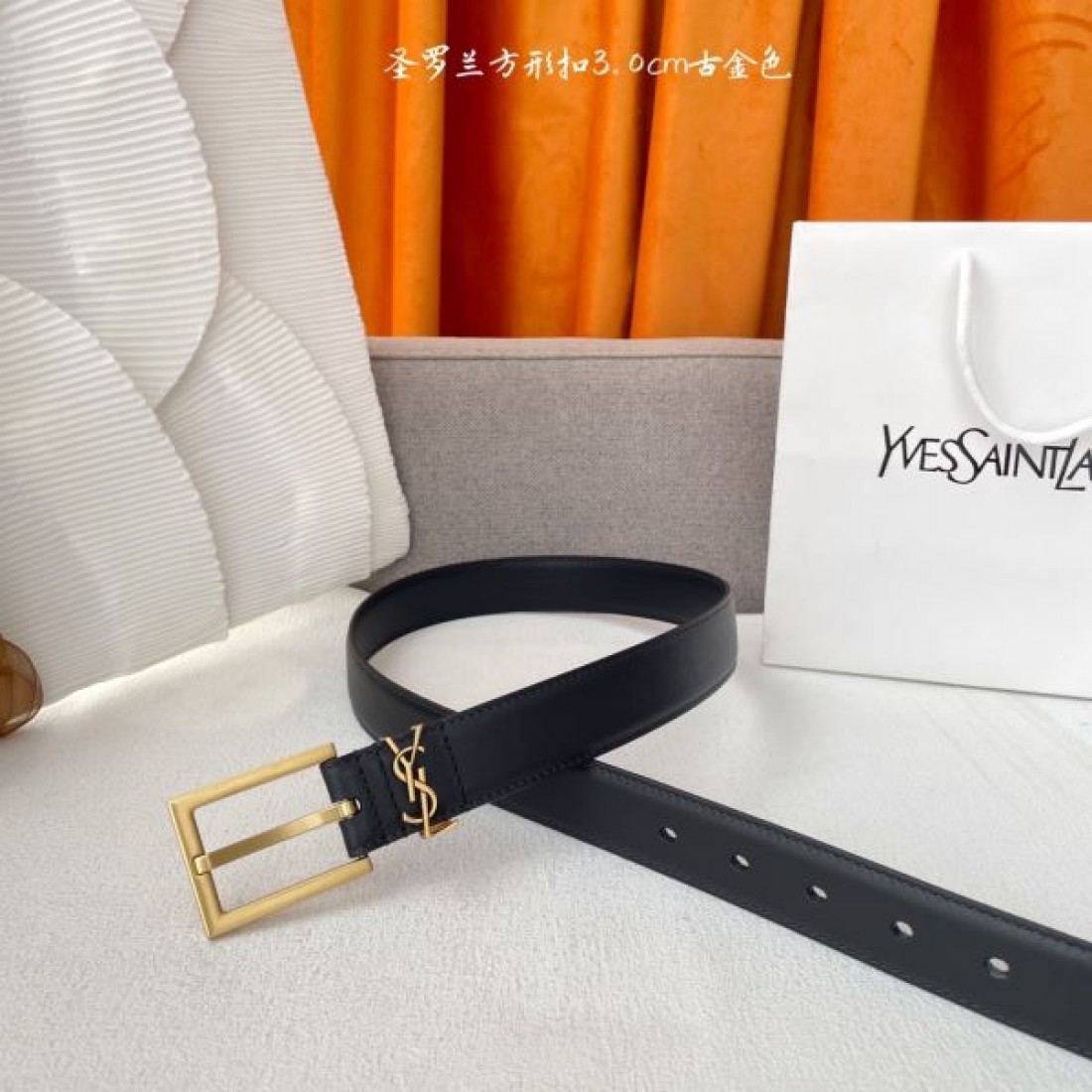 魅力的で存在感のある YSL イヴ サンローラン コピー ベルト