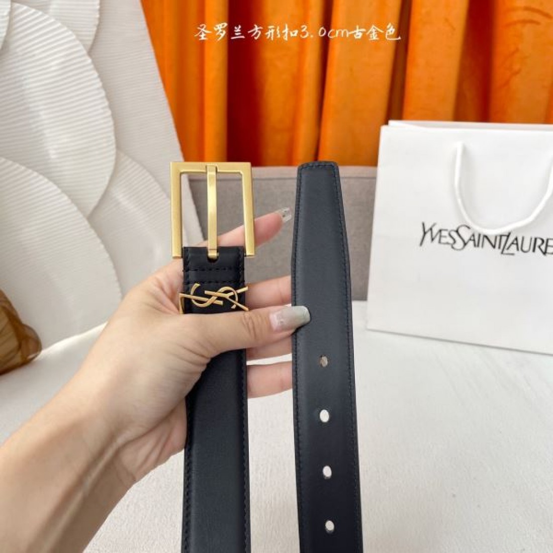 魅力的で存在感のある YSL イヴ サンローラン コピー ベルト