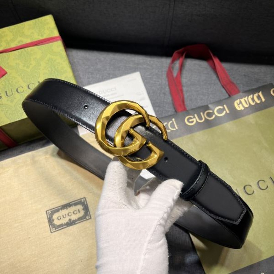 洗練された上質感 GUCCI グッチ コピー ベルト ラグジュアリーな魅力