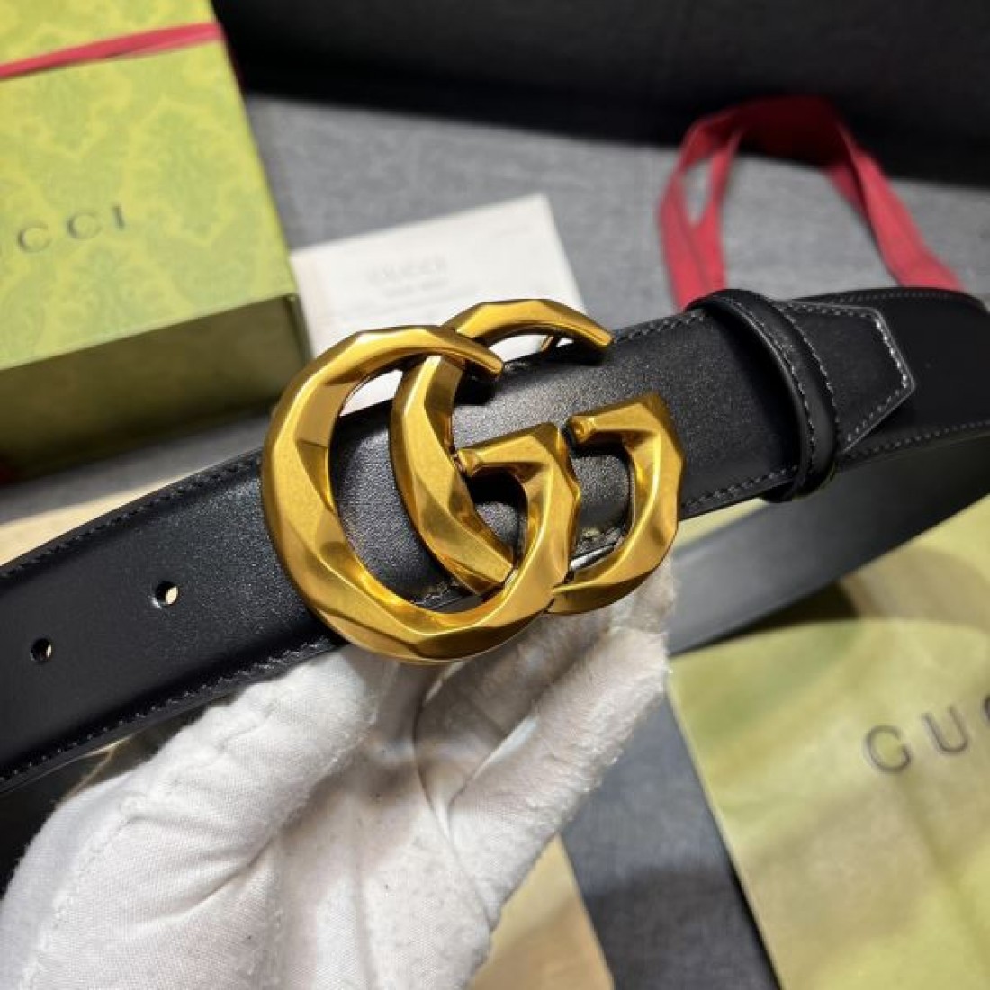 洗練された上質感 GUCCI グッチ コピー ベルト ラグジュアリーな魅力