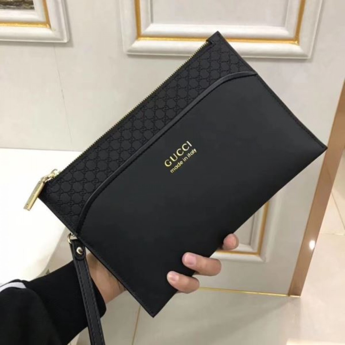 魅力的で都会的な グッチ コピー クラッチバッグ GUCCI 存在感抜群