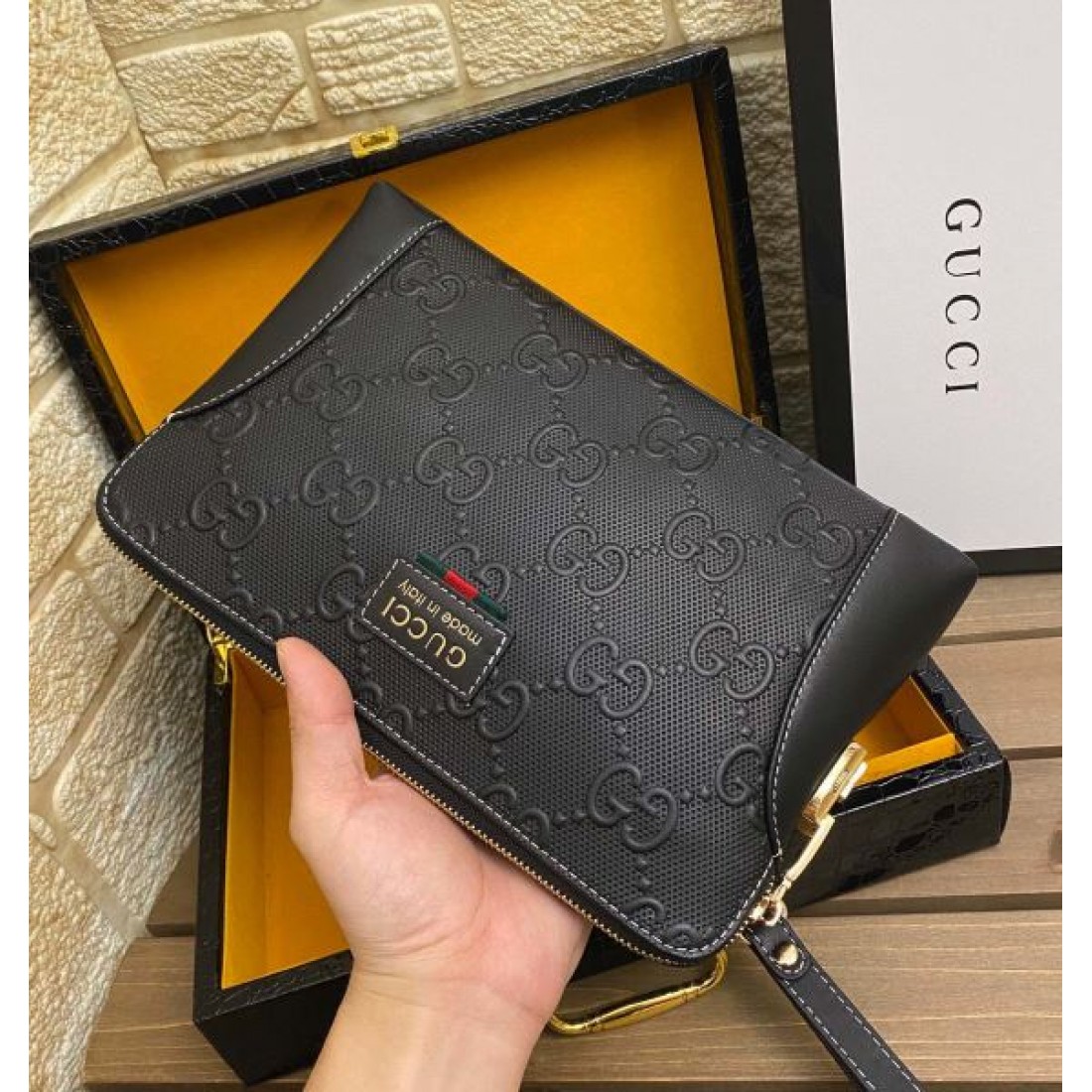 高級感ただよう GUCCI グッチ コピー クラッチバッグ モダンな雰囲気