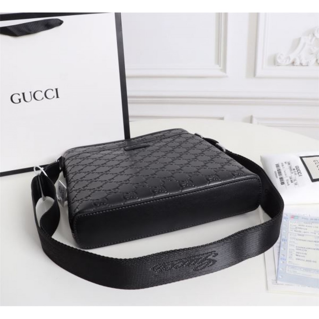 上品で都会的な GUCCI グッチ コピー ショルダーバッグ 洗練された印象に