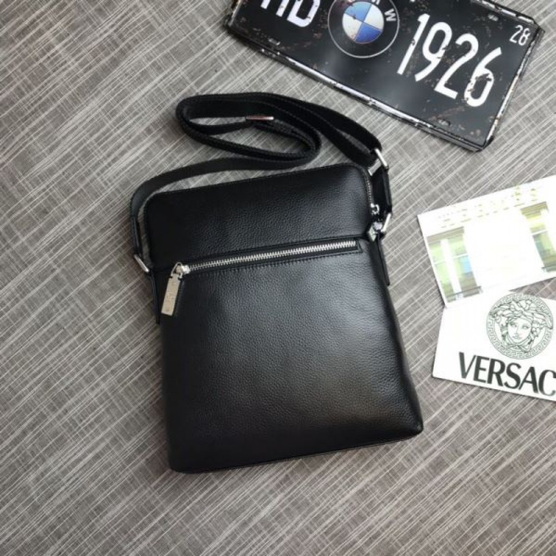 モダンで都会的な GUCCI グッチ コピー ショルダーバッグ 大人のおしゃれに最適