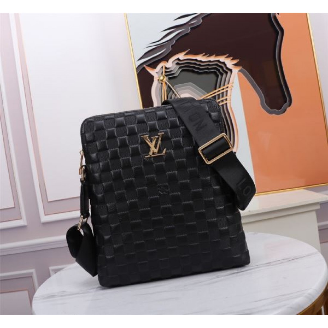 LOUIS VUITTON ルイヴィトン コピー ショルダーバッグ 高級感あふれる一品