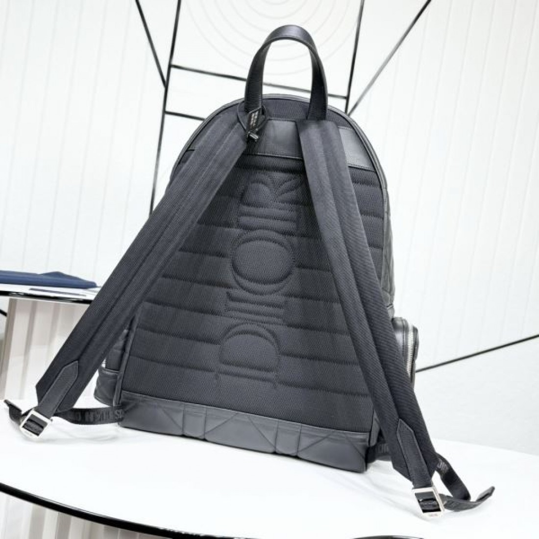  ディオール コピー バックパック DIOR 洗練されたデザインで毎日活躍