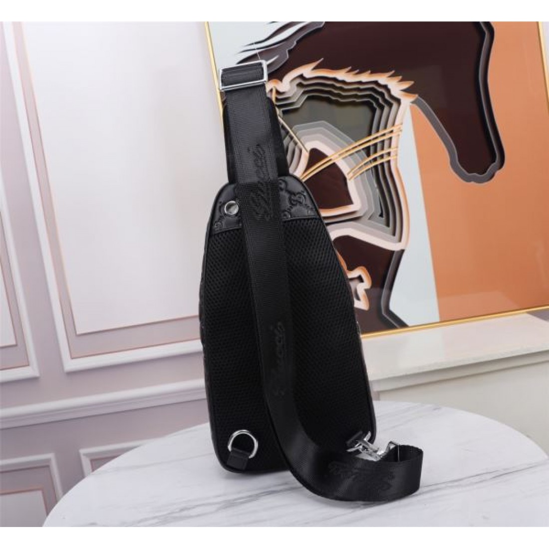 グッチ コピー チェストバッグ GUCCI 個性を引き立てる上品なデザイン