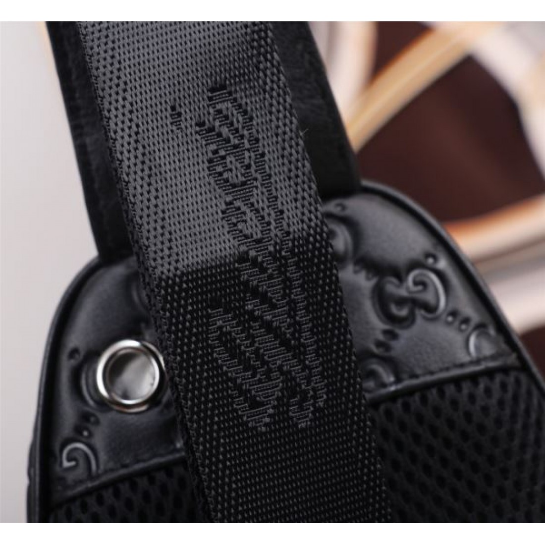 グッチ コピー チェストバッグ GUCCI 個性を引き立てる上品なデザイン