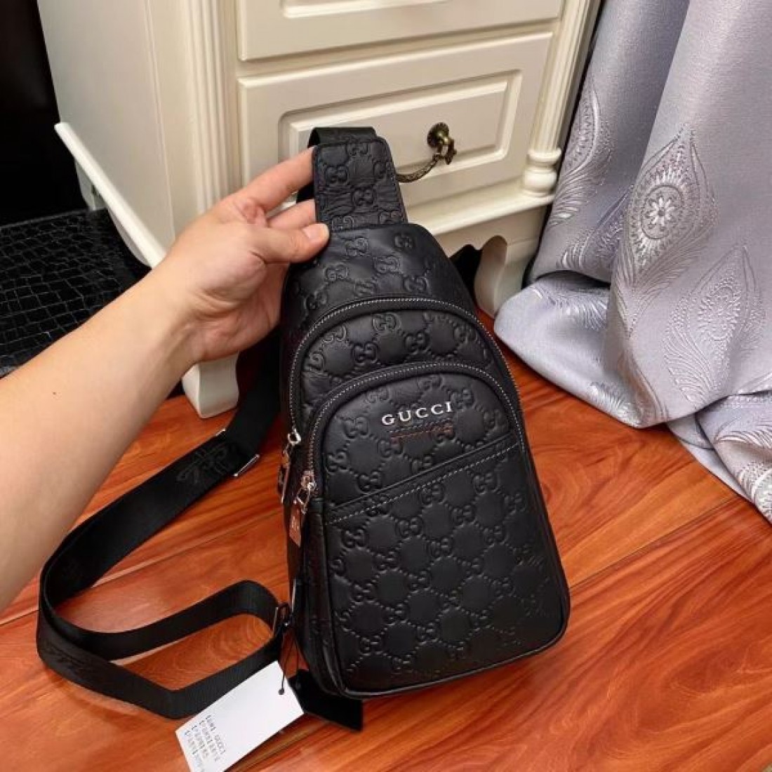 グッチ コピー チェストバッグ GUCCI 魅力的で実用的な人気モデル