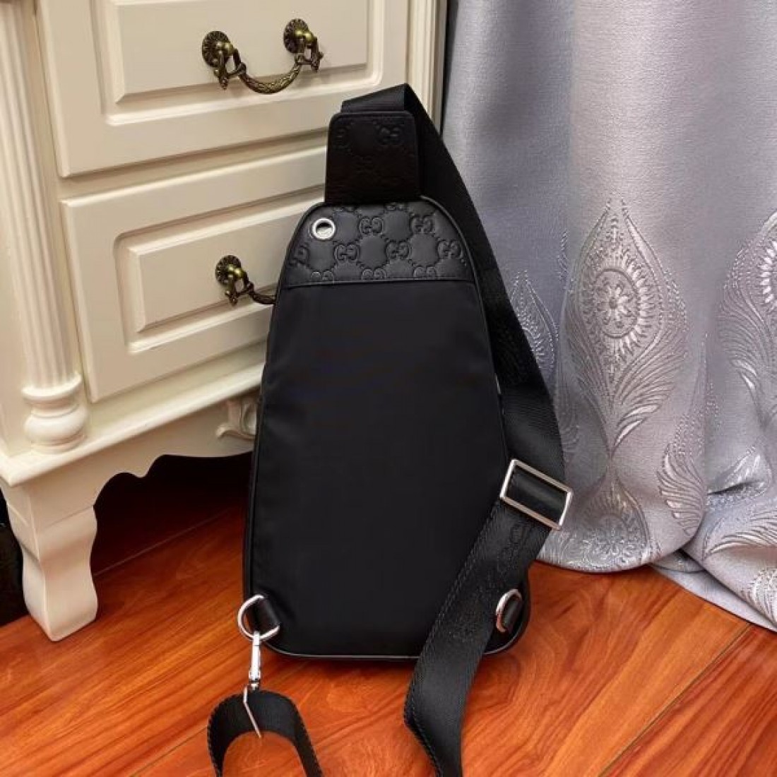 グッチ コピー チェストバッグ GUCCI 魅力的で実用的な人気モデル