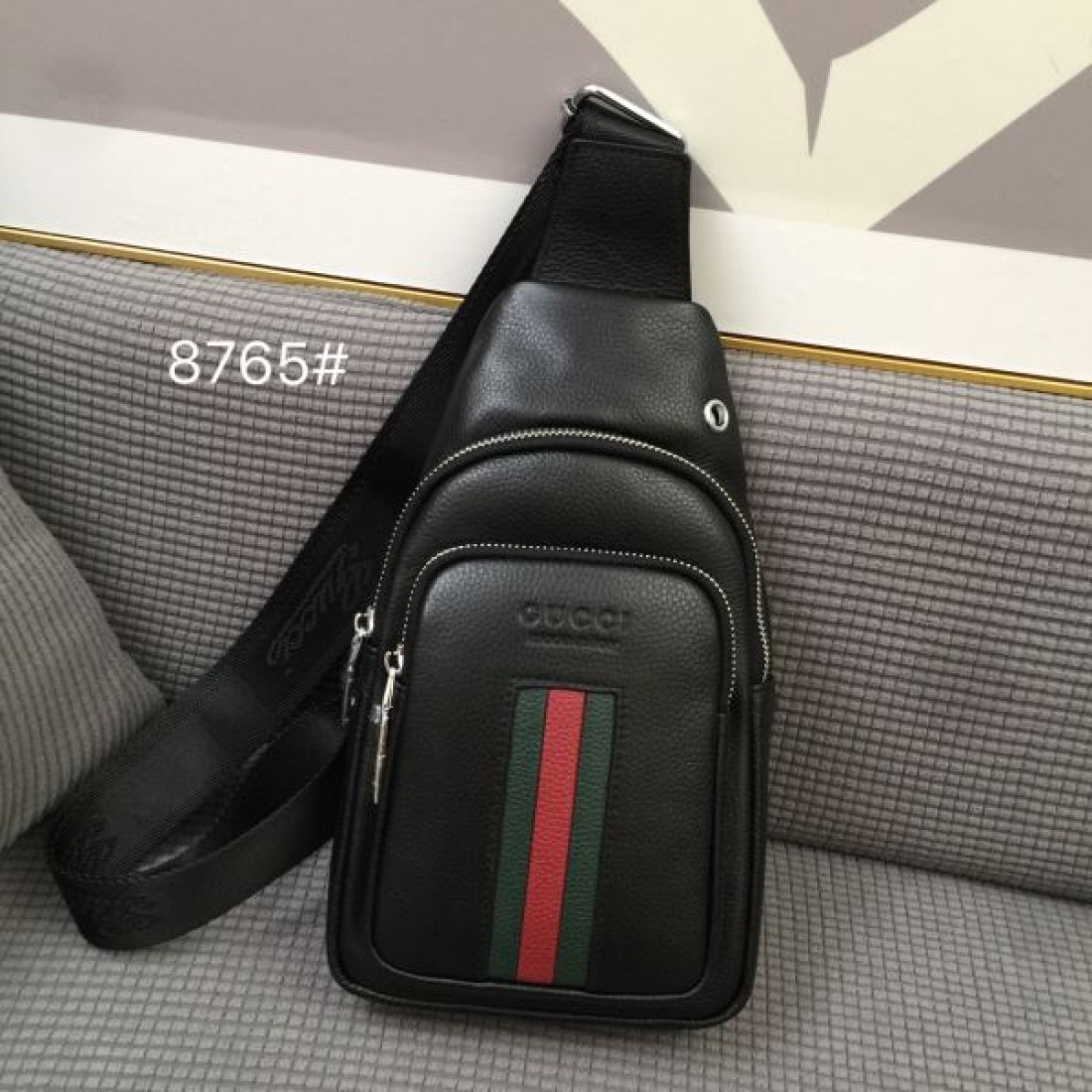 洗練されたモード感 グッチ コピー チェストバッグ GUCCI 今季の注目アイテム