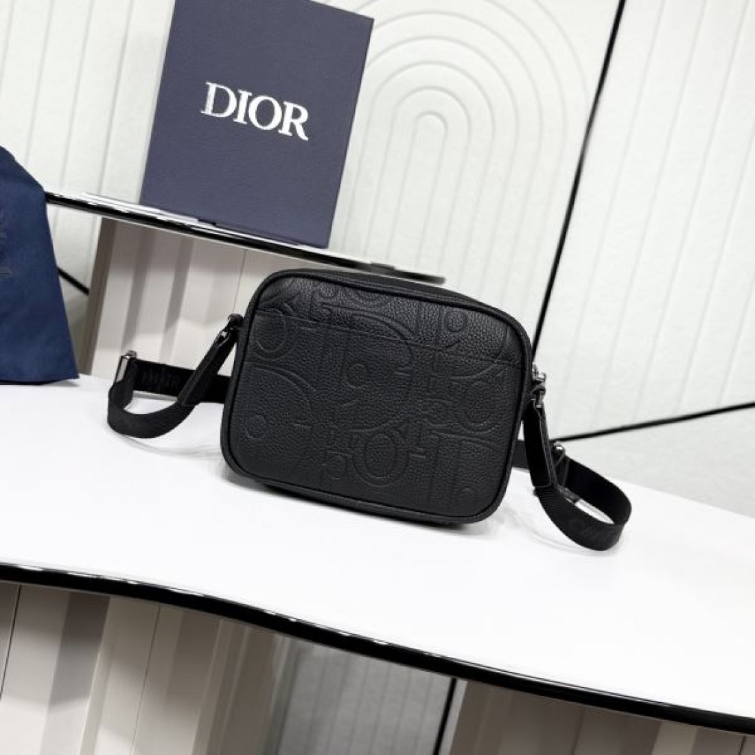 高級感ただよう ディオール コピー ショルダーバッグ DIOR 上品な仕上がり