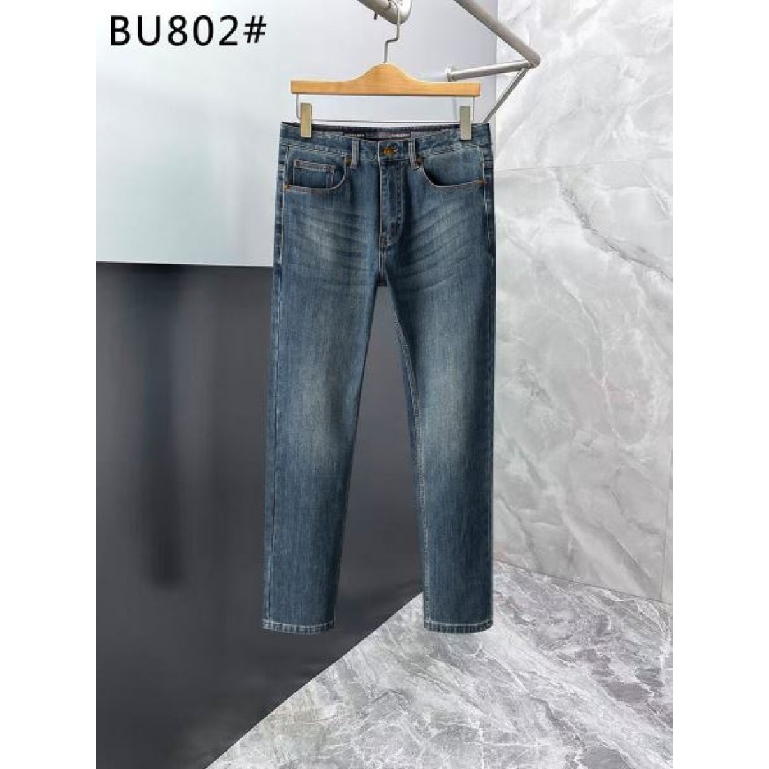 2026注目 BURBERRY バーバリー コピー メンズ ロングデニム すっきり脚線 大人の休日コーデ
