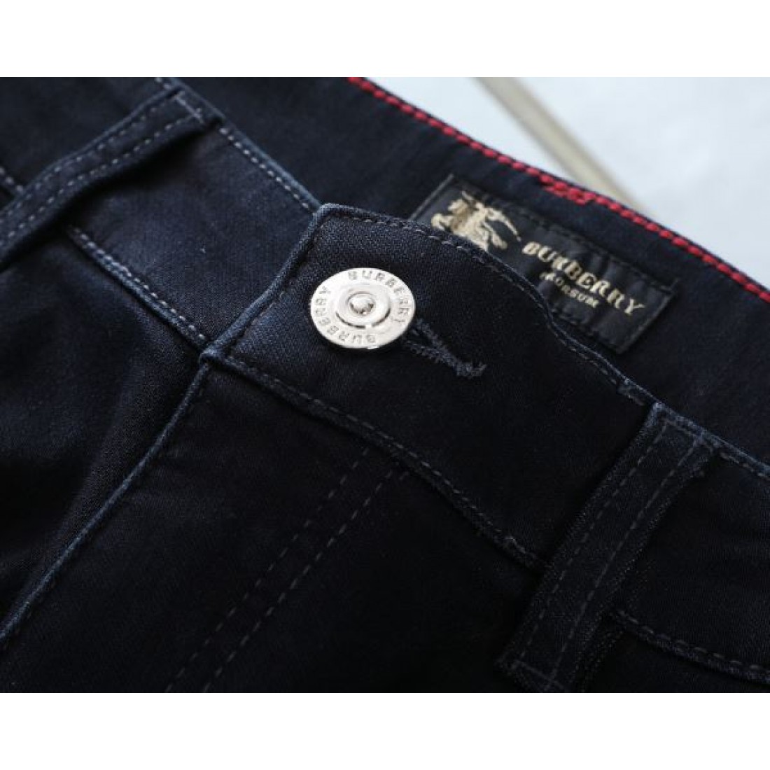 売れ行き好調 BURBERRY バーバリー コピー テーパードパンツ すっきり見え 通勤カジュアル