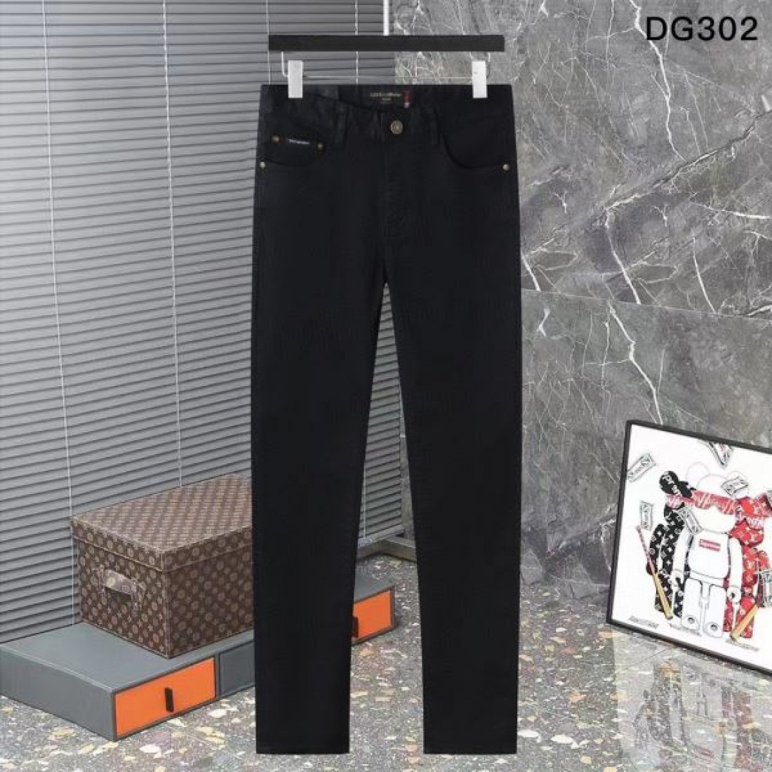 実用派 ストレートジーンズ ミッドライズ DOLCE＆GABBANA ドルチェ＆ガッバーナ コピー メンズデニムパンツ すっきりフォルム