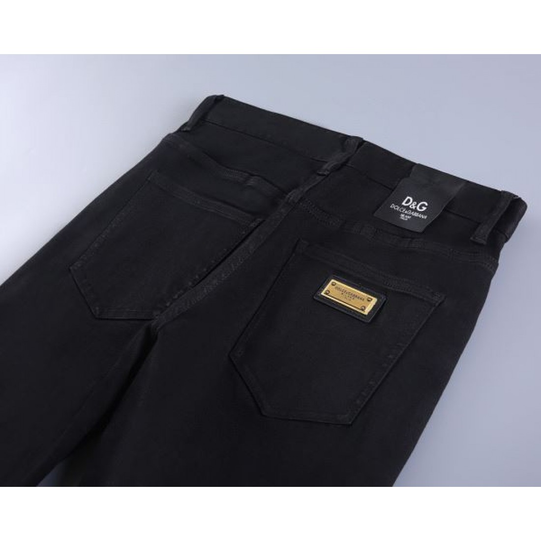 実用派 ストレートジーンズ ミッドライズ DOLCE＆GABBANA ドルチェ＆ガッバーナ コピー メンズデニムパンツ すっきりフォルム