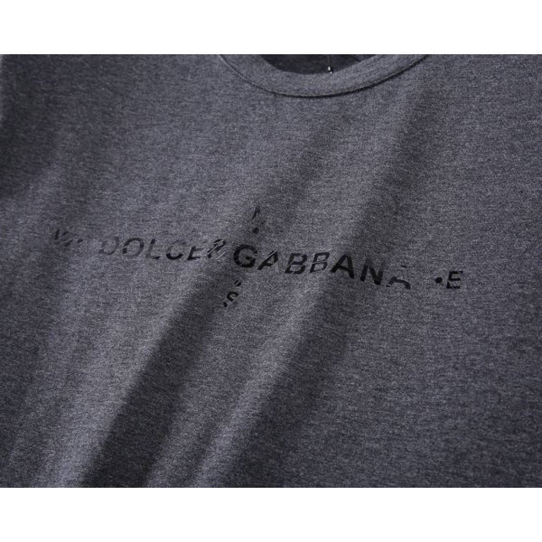 売れ筋候補 メンズ長袖トップス モックネック DOLCE＆GABBANA ドルチェ＆ガッバーナ コピー 長袖モックネックTシャツ 端正フォルム