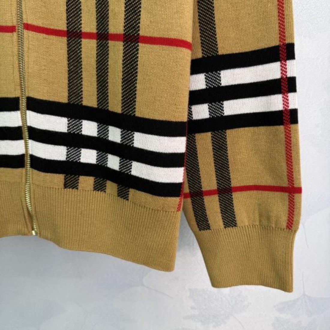 定番映え 長袖ニットセーター 配色ライン BURBERRY バーバリー コピー フーデッドニット ドローコードフード